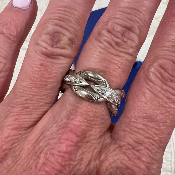 Tacori Ivy Lane Link Diamond Ring - Picture 4 of 11